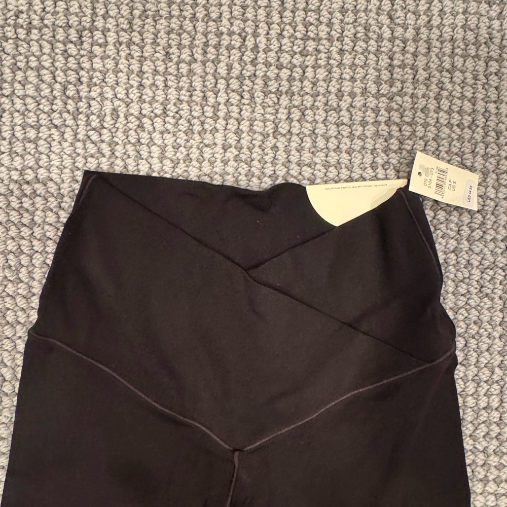 🖤AERIE OFFLINE CROSSOVER LEGGINGS🖤 - Picture 3 of 10